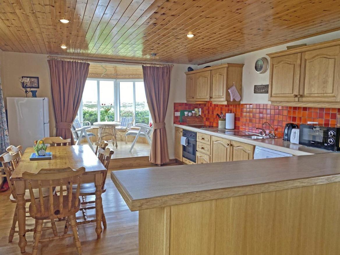 Lands End Cottage - Connemara Aughrus More Extérieur photo